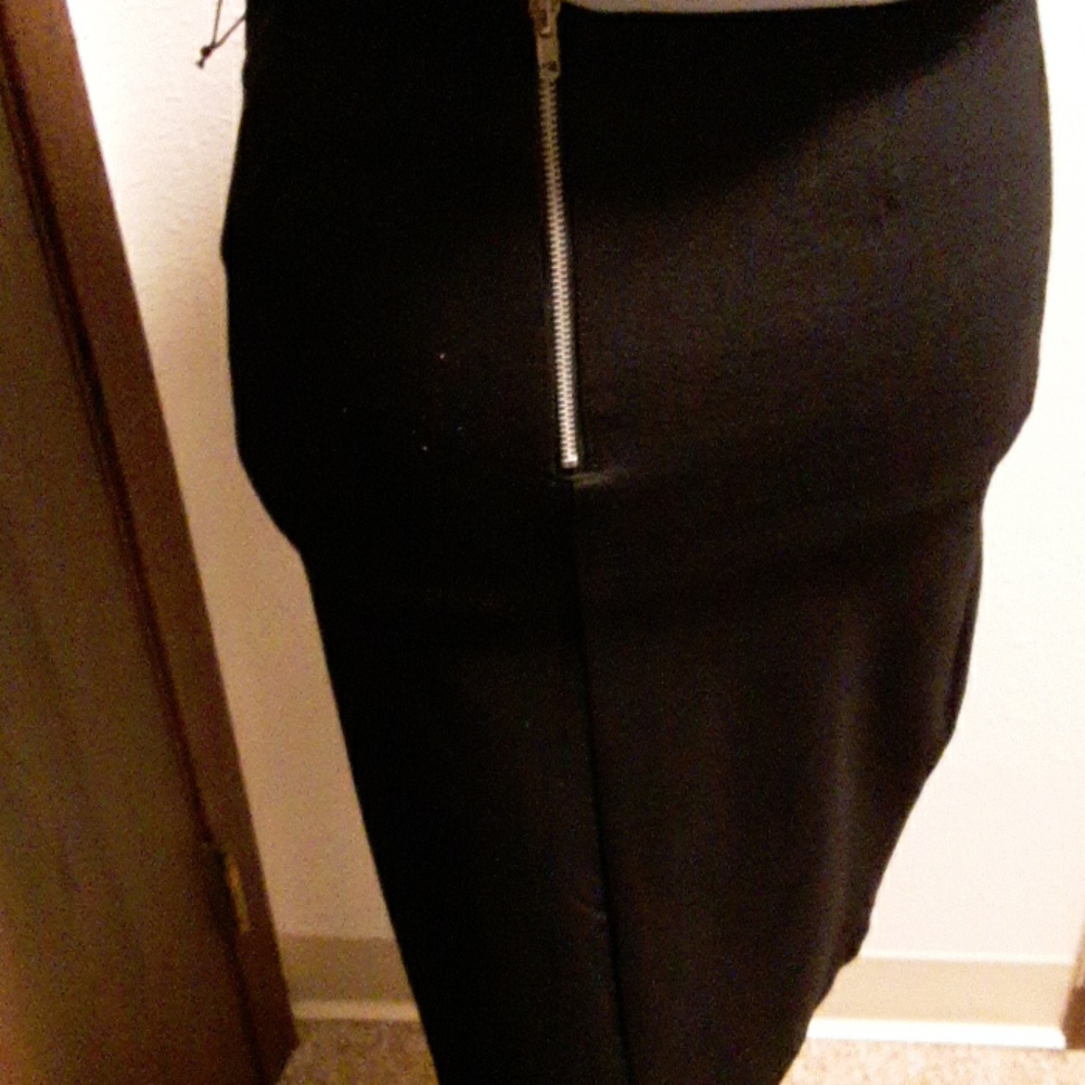 Have Jet Black Pencil Skirt - Picture 5 of 8